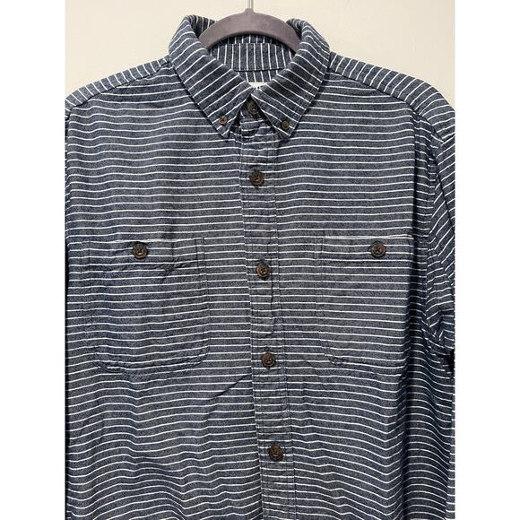 Duluth Denim Button Up Shirt Men’s Medium Blue  Striped Long Sleeve‎ Two Pockets - Picture 3 of 7